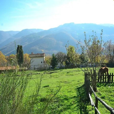 Lovely With Private Pool Horská chata *
